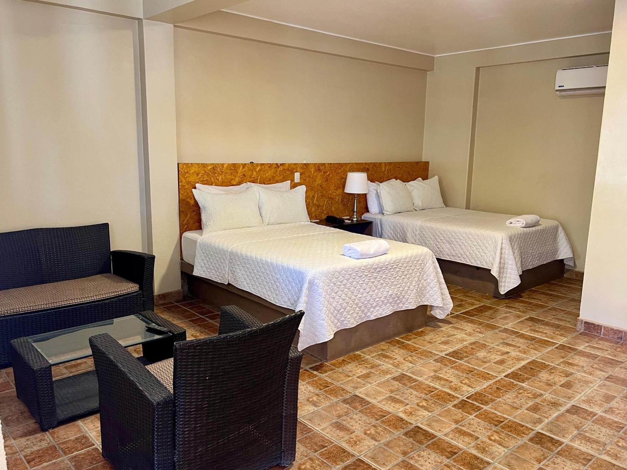 Hotel El Huacachinero Ica Extérieur photo